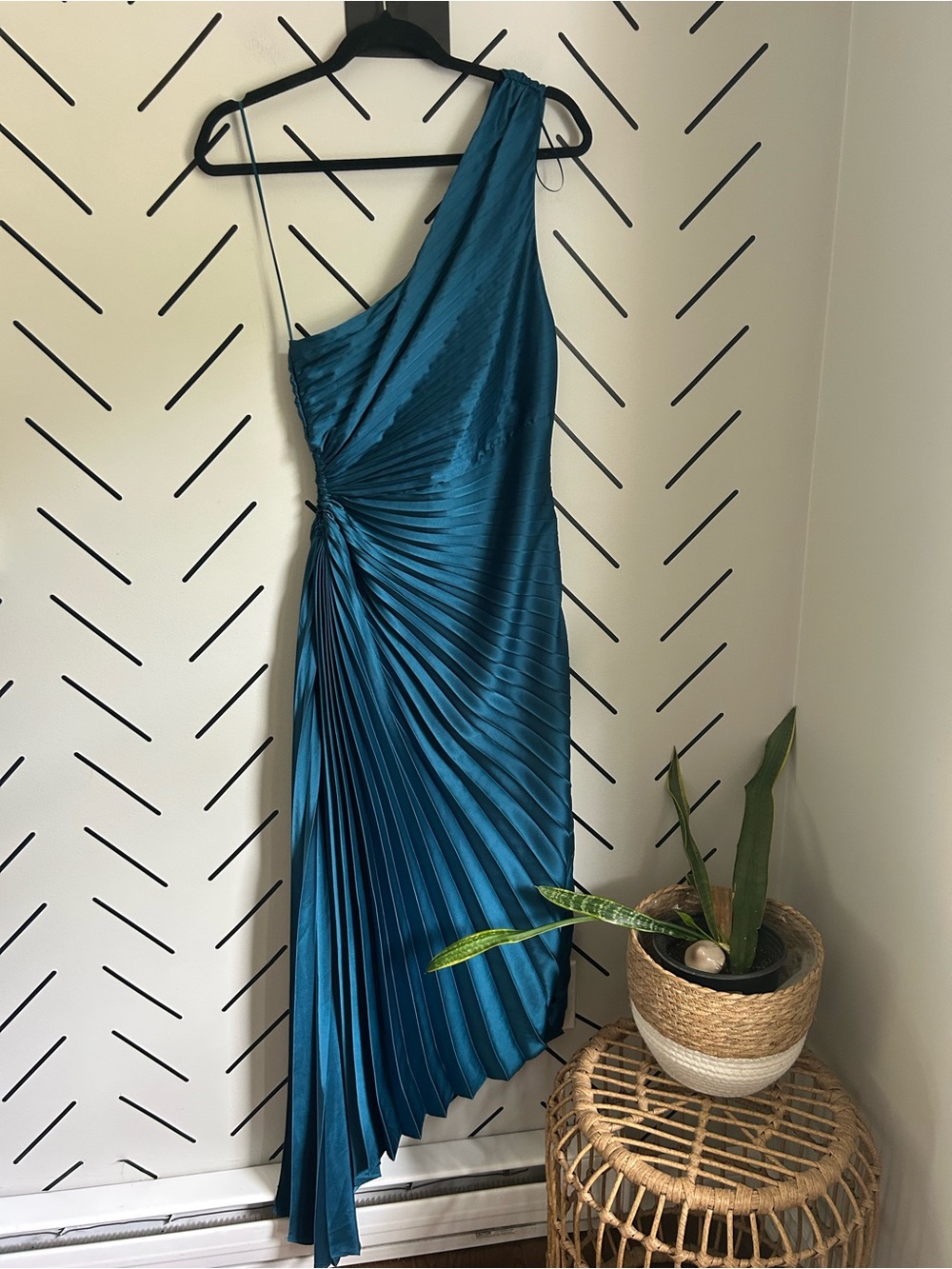 Dress Forum Satin One Shoulder Asymmetrical Pleated Dress wedding guest dress - Picture 2 of 7